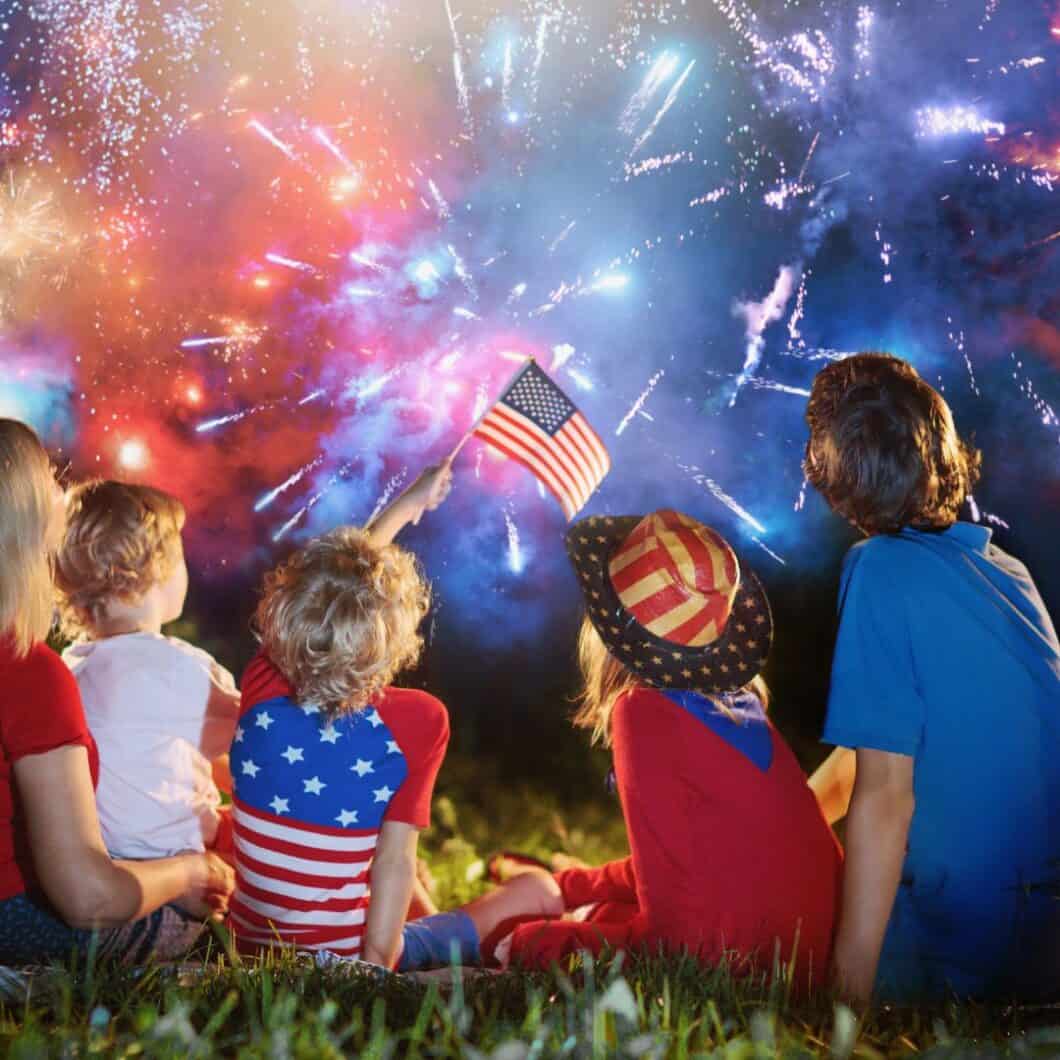 Top 10 Spots to Watch Fireworks in Mount Dora 2023 Life in Lake