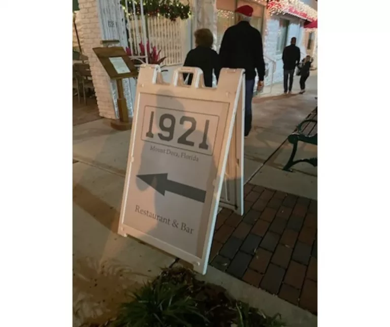 4 2 768x644