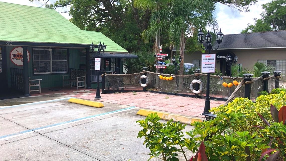 Tony's Chowder House Mount Dora Life in Lake