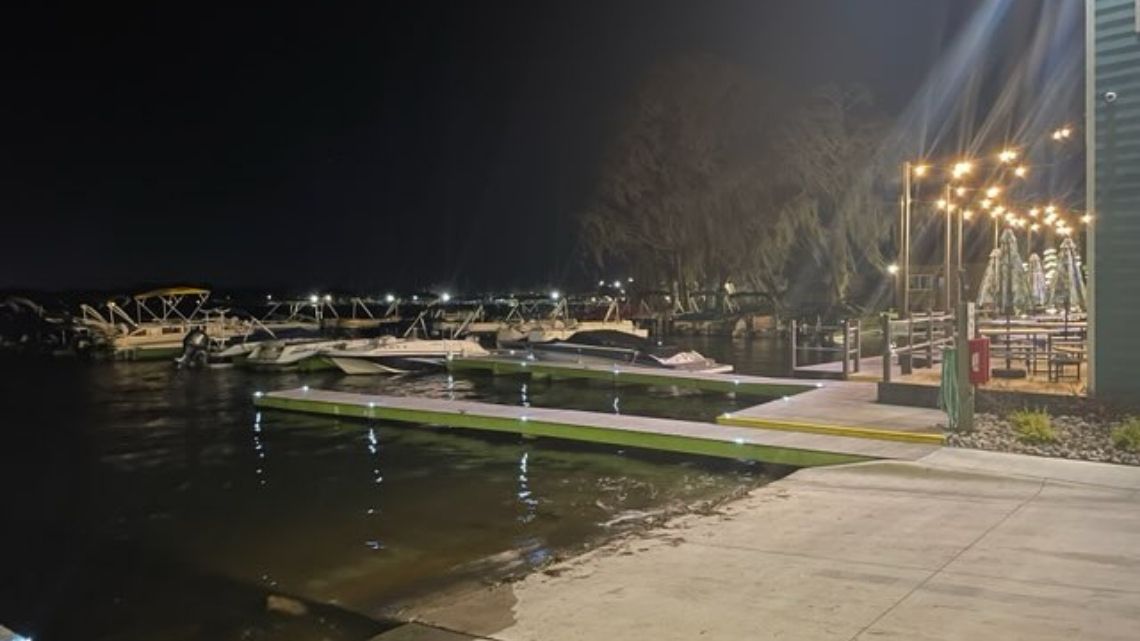 Lake Eustis Waterfront Grille Life in Lake