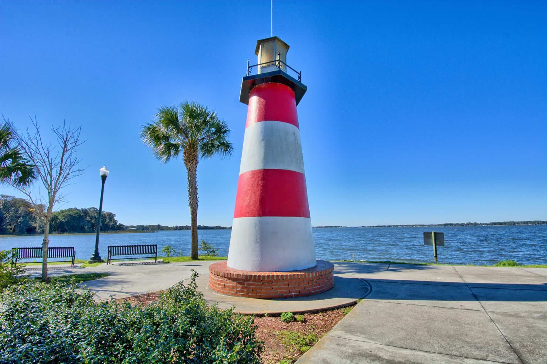 Grantham Point Lighthouse