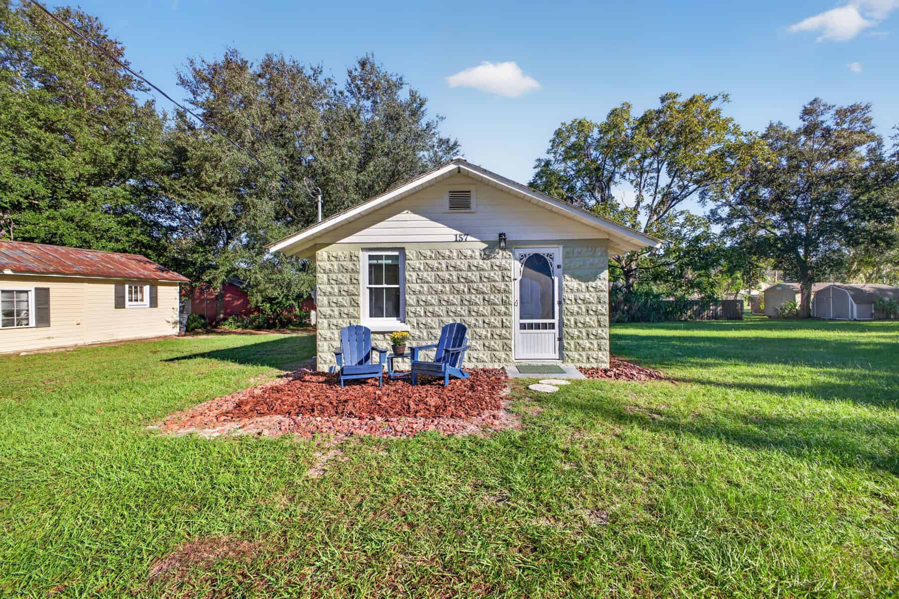 Exterior of The Citrus Grove Cottage in Mount Dora, Florida